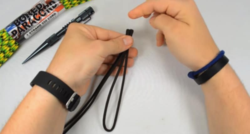 How To Make A Paracord Bracelet - Bugoutbill